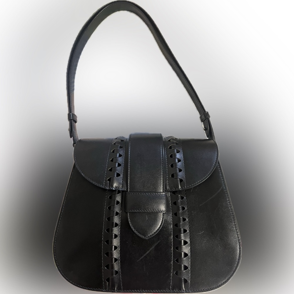 Alaia shoulder bag